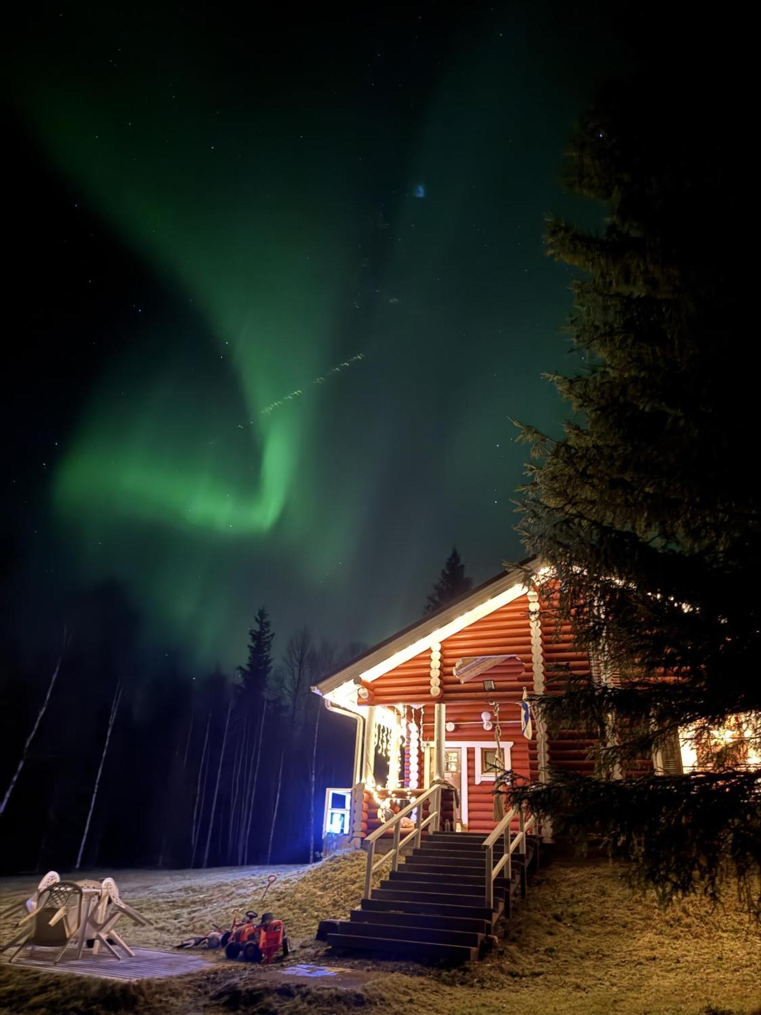 Lapin Villa Hiisi Joen Rannalla Ranua Exteriör bild