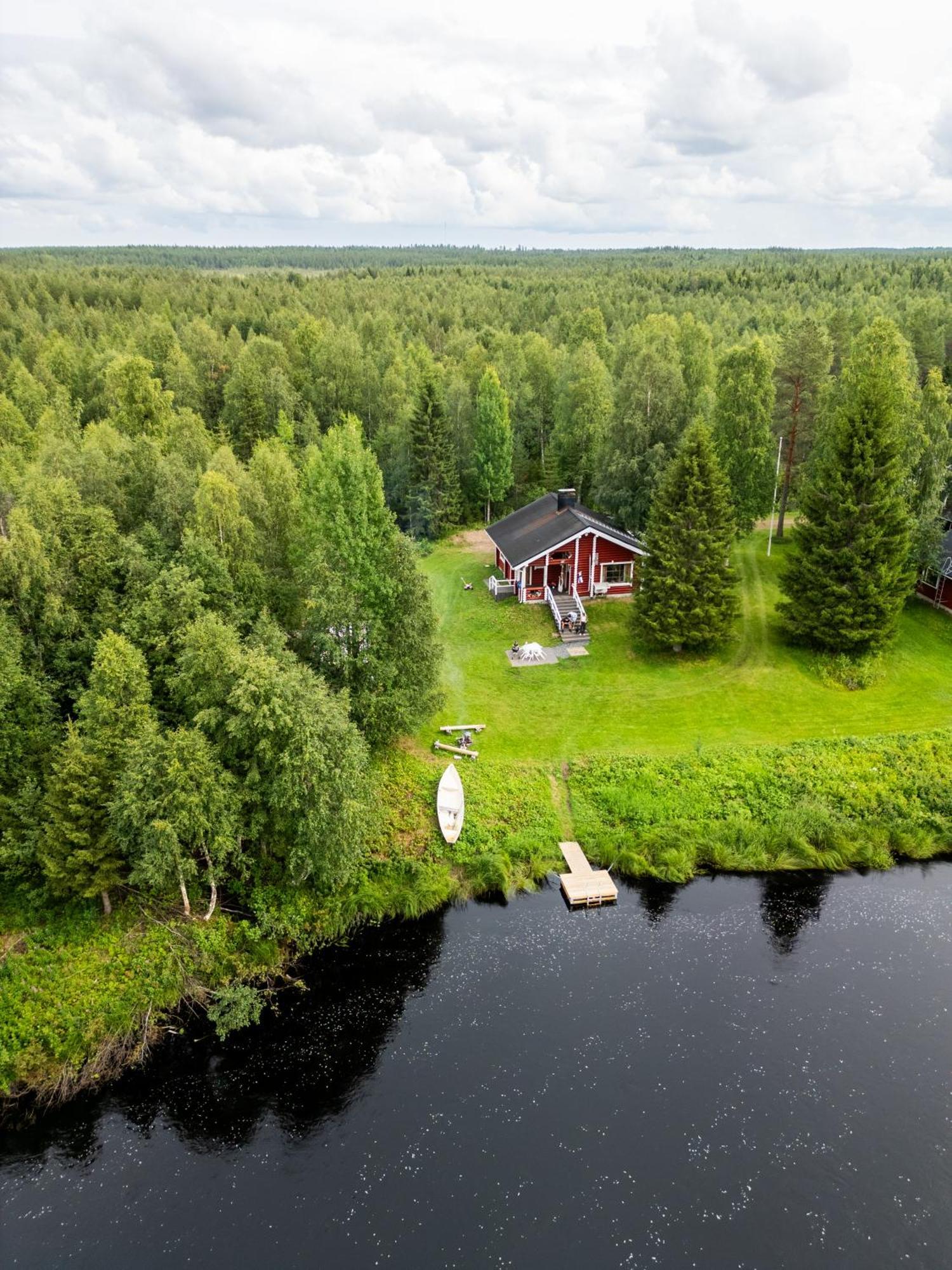 Lapin Villa Hiisi Joen Rannalla Ranua Exteriör bild