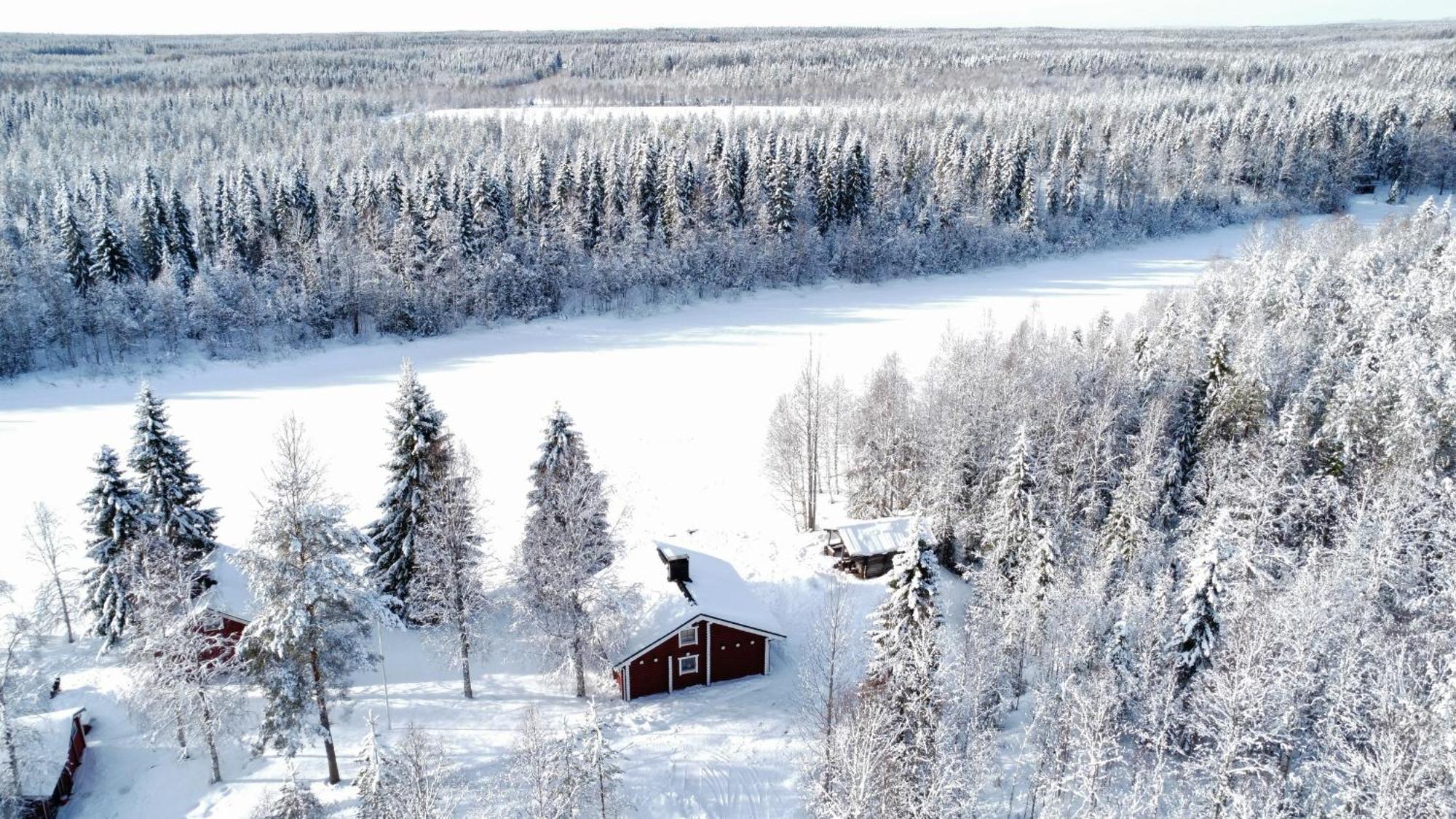 Lapin Villa Hiisi Joen Rannalla Ranua Exteriör bild